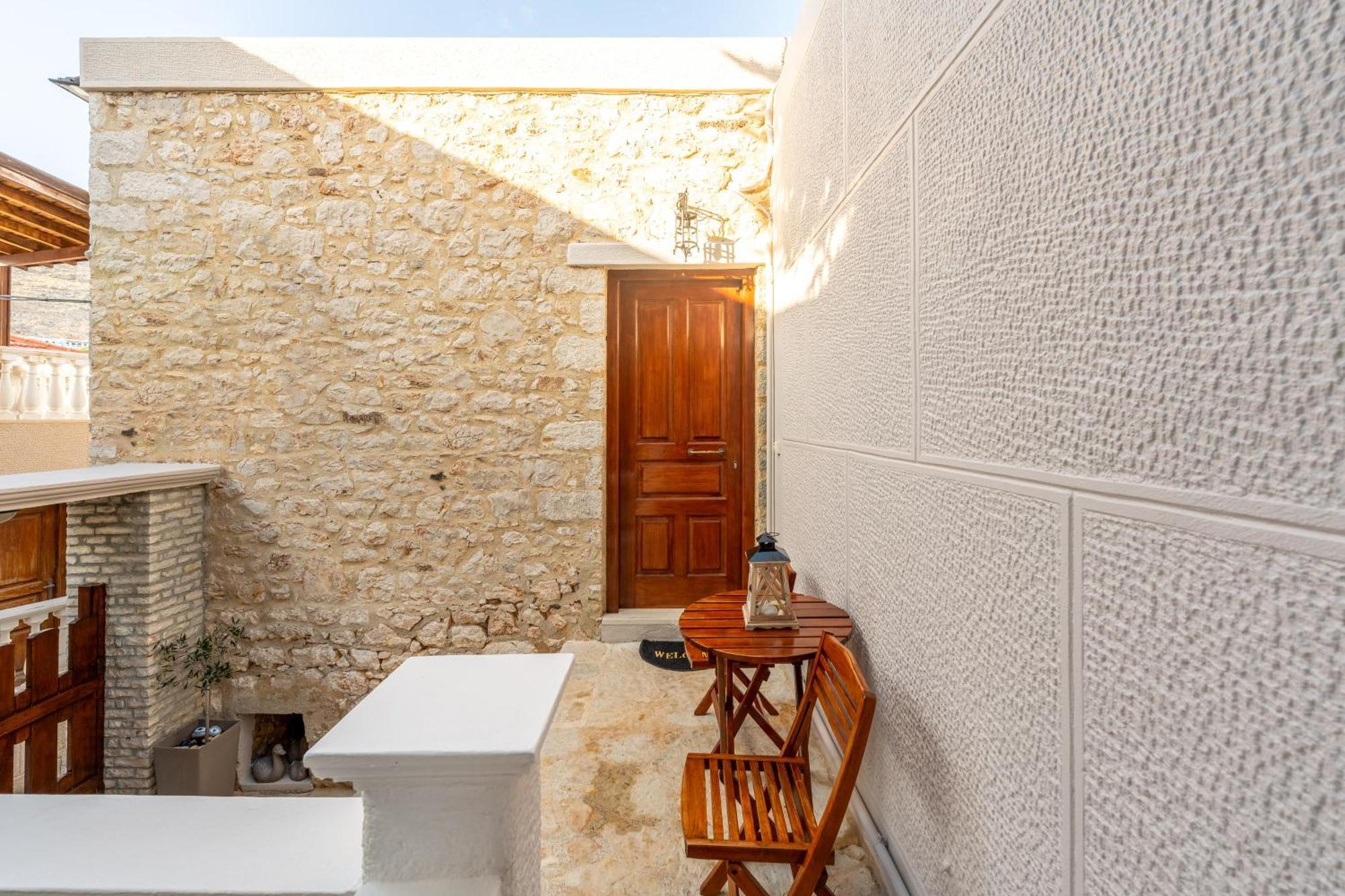 Villa Antonis Chalki Town Екстер'єр фото